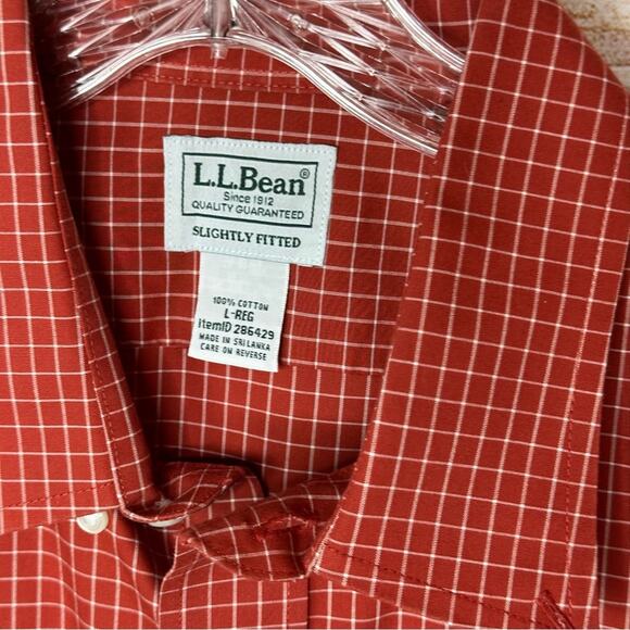 L.L. Bean Men’s Button Down Short - Red & White - Picture 3 of 4